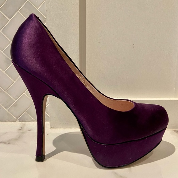 LAST CHANCE! Steve Madden Sky High Purple Platforms - Picture 1 of 11